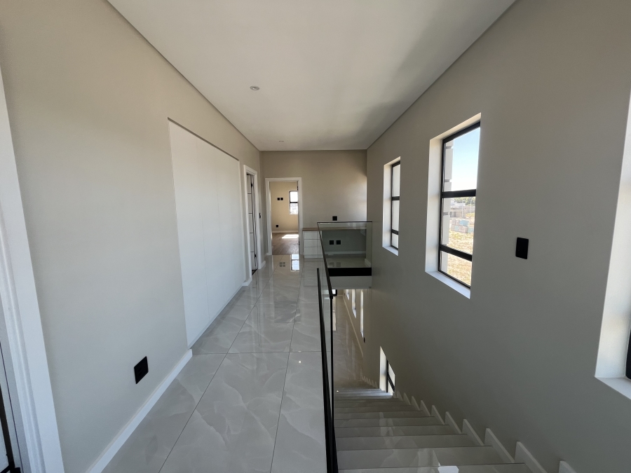 3 Bedroom Property for Sale in Sandown Western Cape